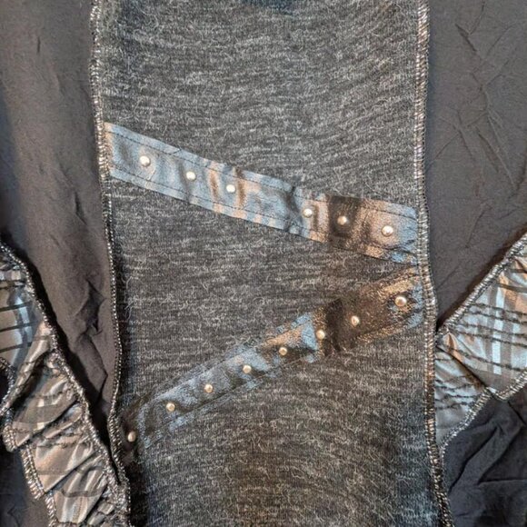 NWT Jane & John Sweater with Taffeta and Vegan Leather Accents Size M - Picture 4 of 11